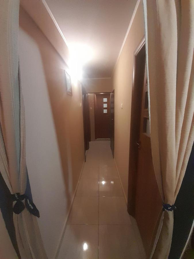 15 Minutes Apartment Bucharest Luaran gambar