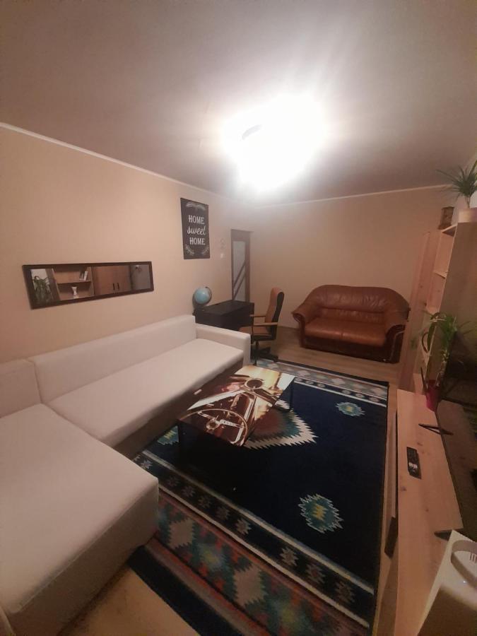 15 Minutes Apartment Bucharest Luaran gambar